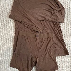 Skims Boyfriend Set (Top 2XL Bottoms XL)
